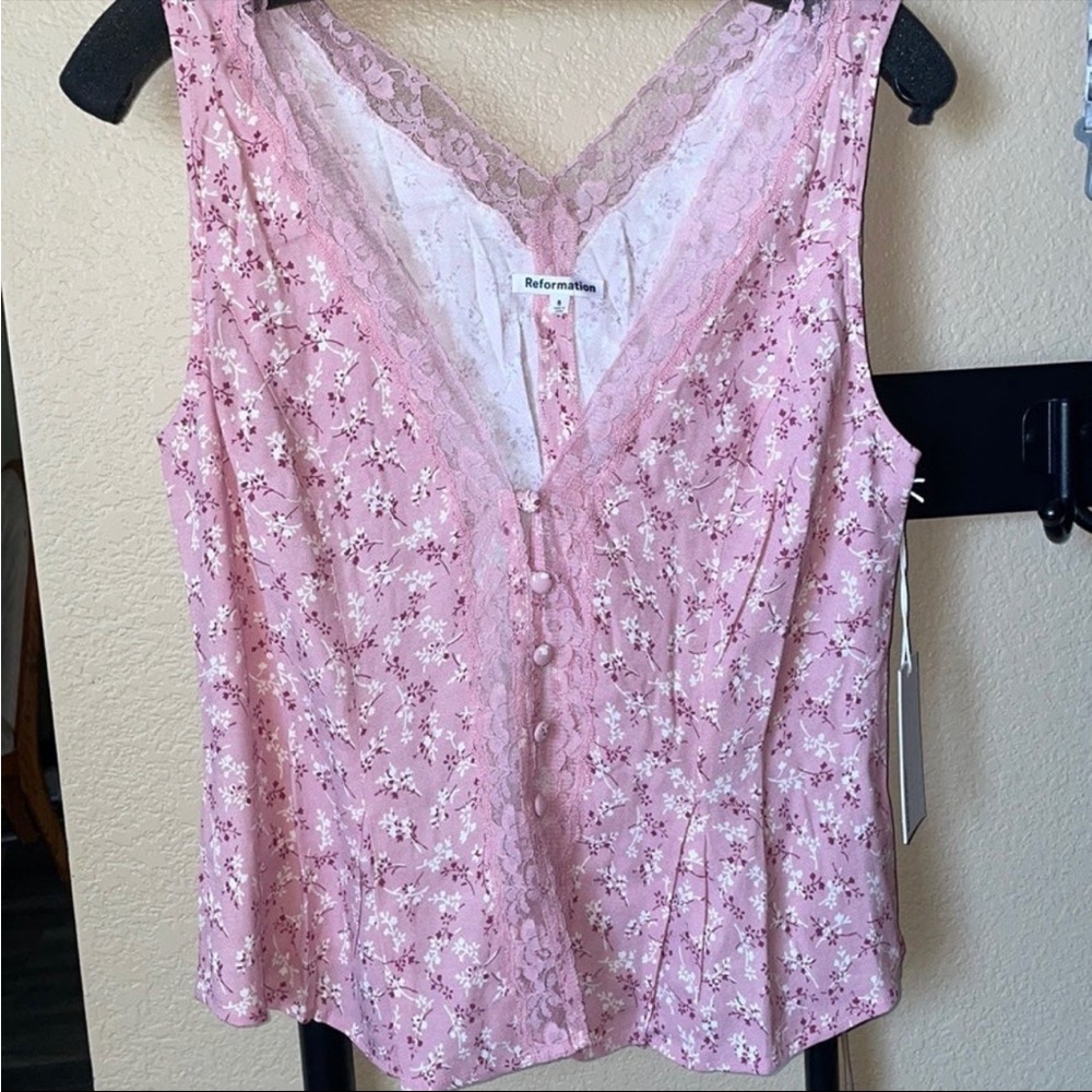 Reformation Cristina Floral Sleeveless Blouse Top  in Baby’s Breath size 8 NWT